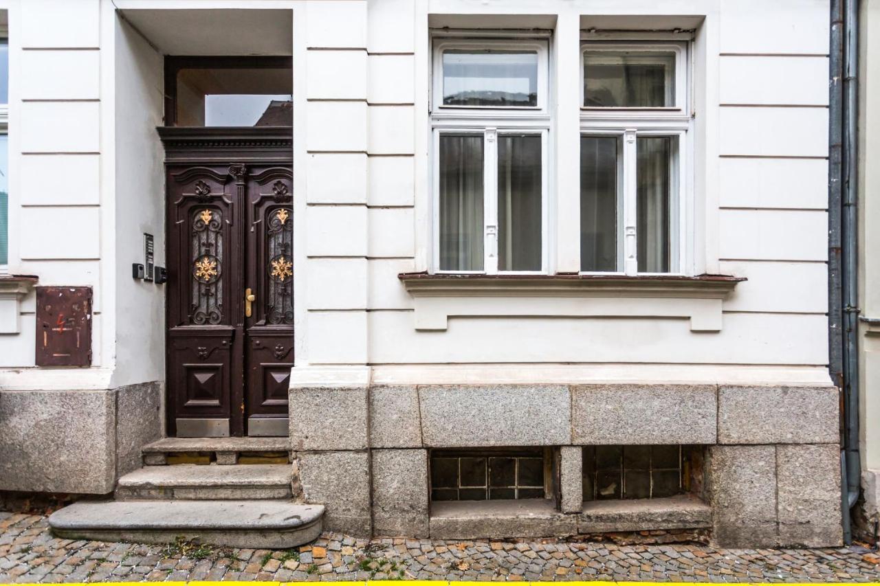 Apartmá Andrea 1907 - úplně nový apartmán minutu od Mlýnské kolonády, foceno těsně před dokončením KLV Exterior foto